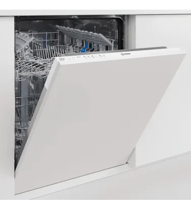 Посудомийна машина Indesit D2I HL326