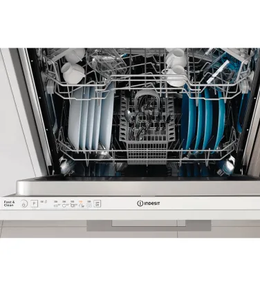 Посудомийна машина Indesit D2I HL326