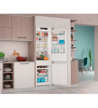 Холодильник Indesit  INC18T311   - 1