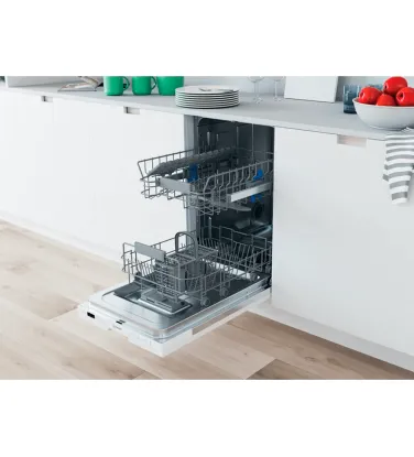 Посудомоечная машина Indesit DSIC3M19   - 1