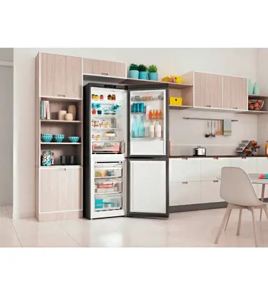 Холодильник Indesit INFC8TI21X